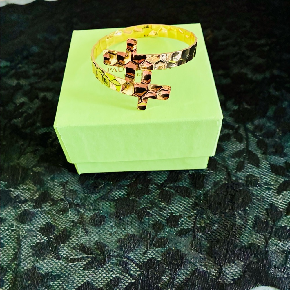 JTV Gold Bracelet Elegant Design